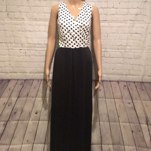 3/$30 NWOT Polka Dot Maxi Dress, XL & XXL - Picture 2 of 7